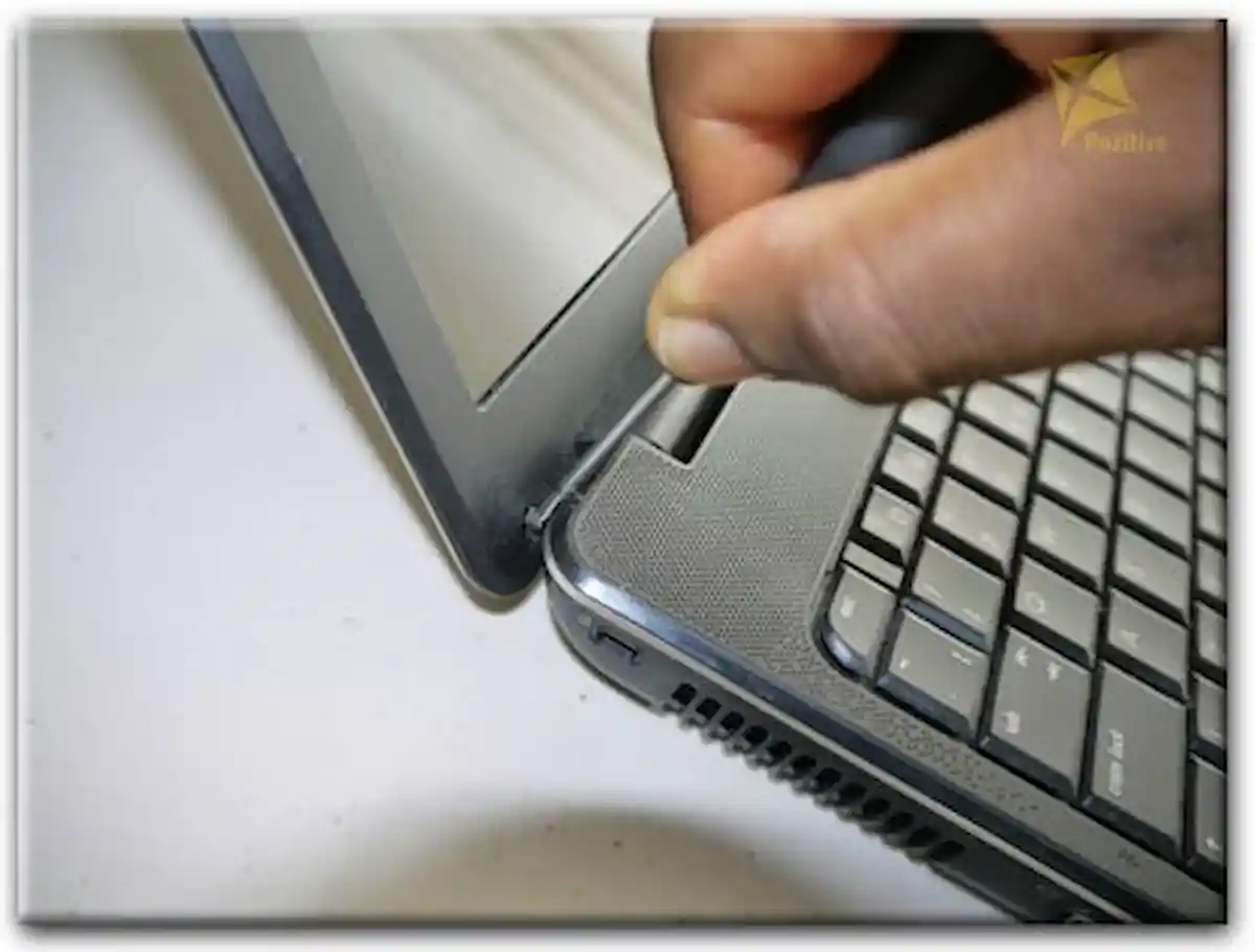Замена экрана ноутбука Compaq в Калининце
